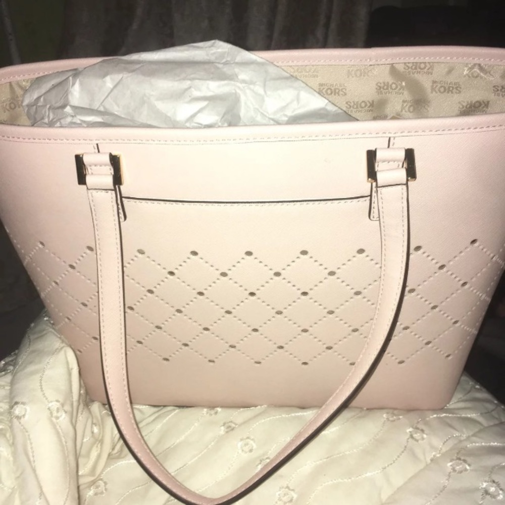 Michael Kors beige leather tote bag!